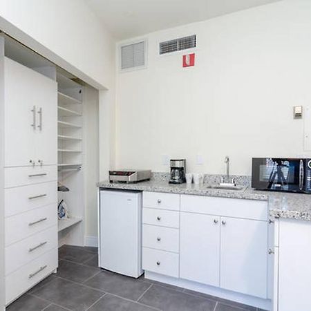 Ocean Drive Studio Historic Building Minutes Walk To The Beach. Miami Beach Ngoại thất bức ảnh
